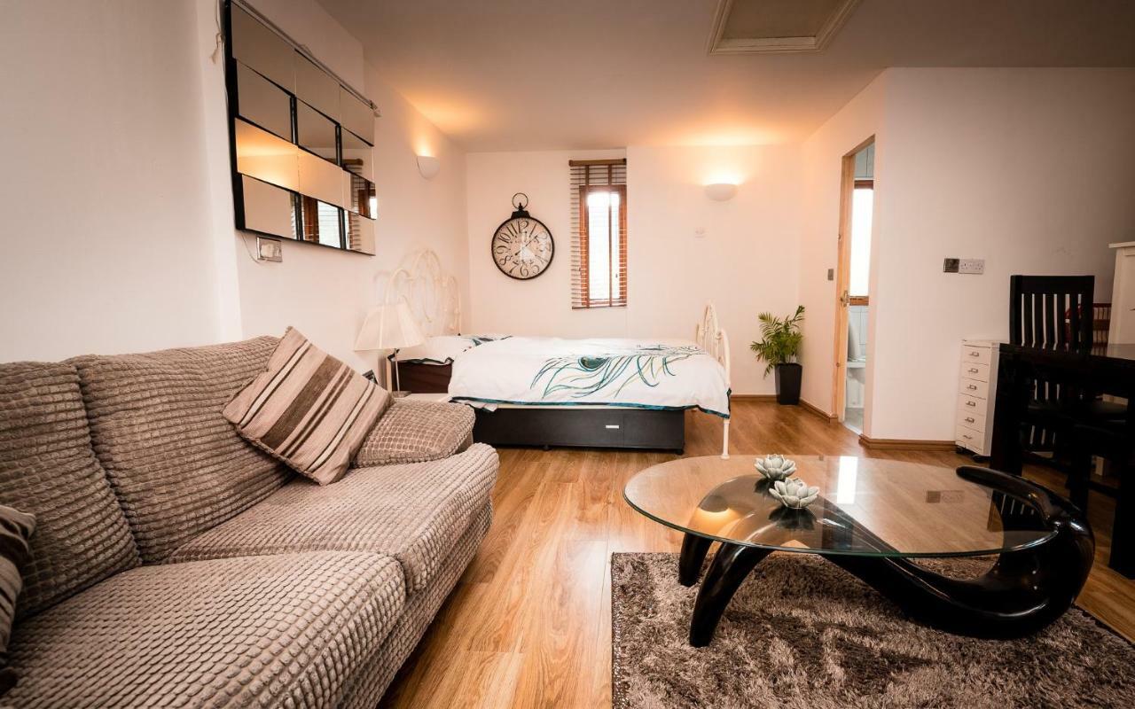 Spring Meadow Apartment Worcester Bagian luar foto
